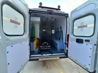 Ambulância sobre Citroën Jumper, foto 4, transformado pela R&R Veículos Especiais