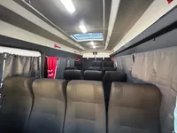 Van de transporte de passageiros sobre Ford Transit, foto 6, transformado pela R&R Veículos Especiais