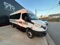 Van escolar sobre Iveco Daily 50, foto 3, transformado pela R&R Veículos Especiais