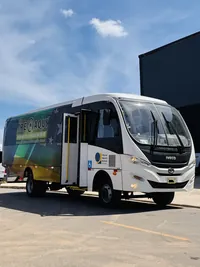 Ônibus itinerante do TRE sobre Iveco Mascarello, foto 1, transformado pela R&R Veículos Especiais