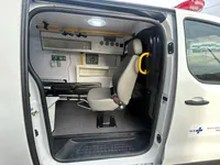 Ambulância sobre Peugeot Expert, foto 4, transformado pela R&R Veículos Especiais