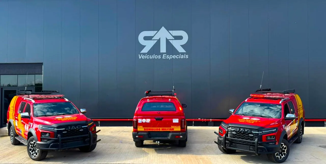 Frota de pickups JAC de resgate dos Bombeiros do Pará, frota de viaturas, transformado pela R&R Veículos Especiais